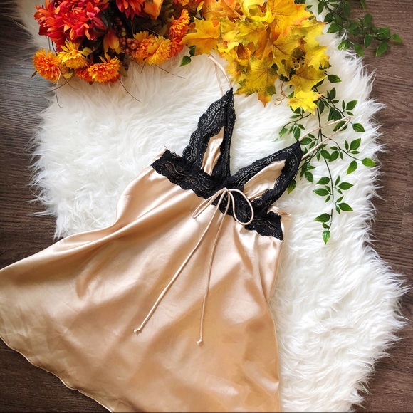 Vintage Other - BEAUTIFUL OPEN BACK SILKY LACE SLIP DRESS